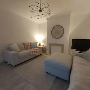 White House Homestay Sheffield